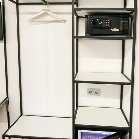 بيت ضيافة Fontanella House 2*