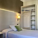 Fontanella House Affittacamere 2*