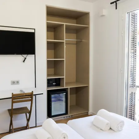 בית הארחה Fontanella House ברצלונה