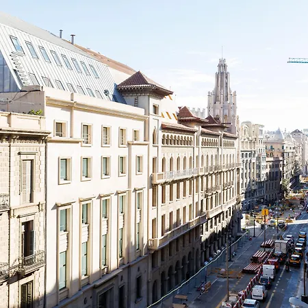 Fontanella House בית הארחה